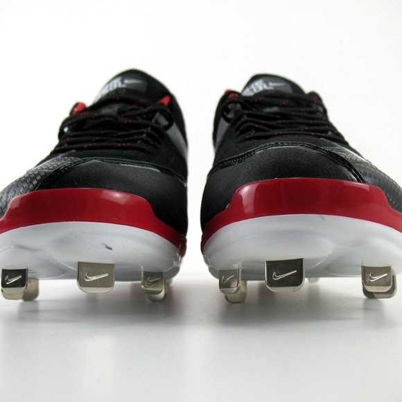 nike mvp pro baseball cleats
